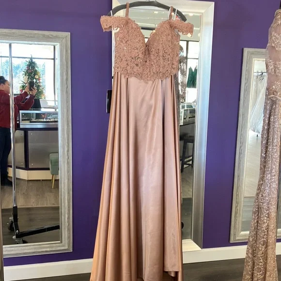 $50 SALE Sherri Hill Prom - Picture 1 of 11